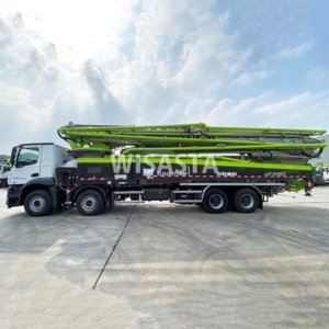 中联重科ZLJ54460THBBF 62米62m柴油混凝土泵车全新机器在迪拜出售 - Product Image 2