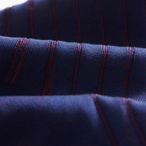 Chaussettes habillées en coton jacquard pour hommes, de haute qualité, personnalisées, à rayures bicolores, résistantes à la chaleur, respirantes et antibactériennes - Product Image 3