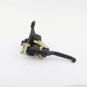 Petit quad en plastique à quatre roues pour enfants, avec frein double et guidon à pompe à pouce - Product Image 2