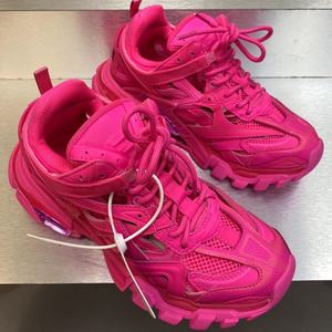 Nouvelles chaussures de sport classiques épaisses respirantes de haute qualité de conception tendance 3.0 pour hommes et femmes Imperméables et antidérapantes - Product Image 1