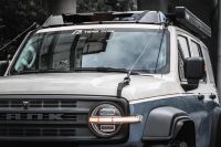 Accessoires universels : Déflecteurs de vent, Visières de pare-brise, Visières de fenêtre de voiture, Pare-soleil, Pare-insectes et Déflecteurs de capot