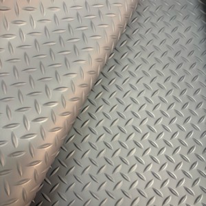 Échantillon gratuit Tapis de sol en TPO personnalisé 1-5 mm 100% imperméable résistant à l'usure en rouleau pour véhicules remorques de fret et centres commerciaux - Product Image 4