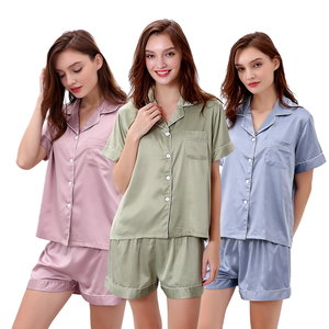 ชุดนอนผ้าซาตินสั้นสำหรับงานแต่งงาน ขายส่งจากโรงงาน รุ่น 3034 เอวยางยืด สีพื้น สำหรับเจ้าสาวและเพื่อนเจ้าสาว เหมาะสำหรับฤดูร้อน - Product Image 1