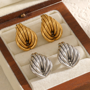 Pendientes con forma de corazón, diseño geométrico de acero inoxidable de varias líneas para mujer, ocasión de regalo TE60618 G S - Product Image 2