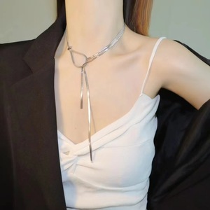 Collar de Moda para Mujer, Cadena de Hueso de Serpiente en Oro de 18K PVD, Cadena para Suéter Versátil y Moderna, Collar de Regalo al por Mayor - Product Image 2