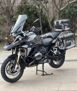 BMW1 R1200GS ADV - Pare-brise réglable et chauffant pour moto de longue distance - Product Image 4