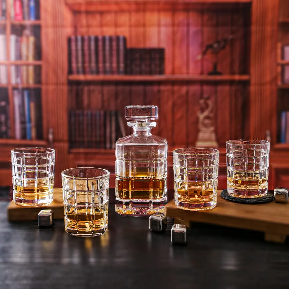 Set di Decanter per whisky in vetro Ultra-chiarezza senza piombo dal design classico elegante e unico