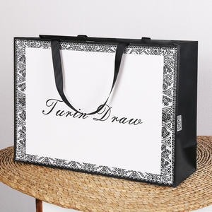 Sac à main en papier spécial personnalisé très vendu cadeau bijoux vêtements boutique sac impression logo vente en gros prix fabriqué au Vietnam - Product Image 2