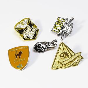 Chapado en oro suave pin de solapa de esmalte de alta calidad libro <span class=keywords><strong>nerd</strong></span> diseño insignia de pin de solapa - Product Image 1