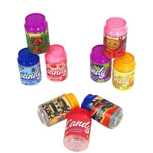 מלאי סיטונאי של פחיות סודה מפלסטיק 3.5, 100 מ\\\"ל, אריזה עם מכסה צבעוני לממתקים וגומי עם תווית הולוגרפית - Product Image 1