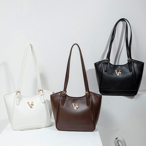 กระเป๋าโท้ทขนาดกลาง Vr กระเป๋าถือผู้หญิง สีขาว สีดำ สีกาแฟ สำหรับใช้ในชีวิตประจำวัน ฤดูใบไม้ผลิ 2026 - Product Image 1