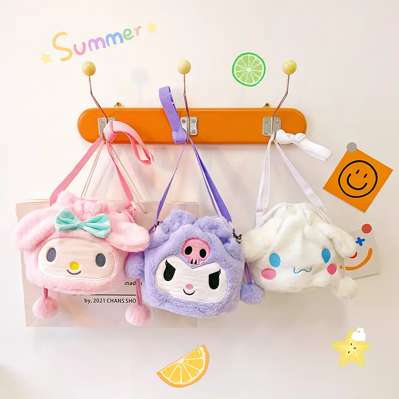 Kawaii Plüschtaschen Plus-Scheiben innen gefüllte Puppe Kuromi Plüsch-Rucksack Clip Bündel Mund-Eimer-Taschen