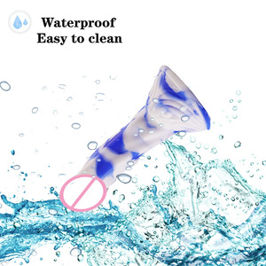 Le nouveau dildo en silicone Falcon de Jiuxi pour femmes adultes, doté d'un matériau liquide simulé rose porcelaine unique. - Product Image 1