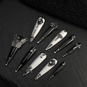 10 pièces de faux ongles press-on faits main de haute qualité, assortis noir et blanc avec motif <span class=keywords><strong>papillon</strong></span>, fournitures pour ongles - Product Image 1