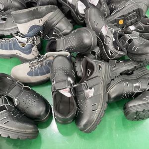 بالجملة أحذية عمل مستعملة من الصلب بمقدمة القدم عالية الجودة بالجملة رخيصة أحذية سلامة رجالية متينة خصم خفيف الوزن بحالة جيدة - Product Image 4