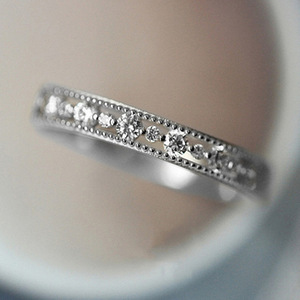 Anello con Design Floreale Traforato, Anello Impilabile per Donne - Product Image 6