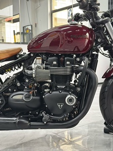 Moto d'occasion de marque rétro 1200 de couleur rouge, 1800 km, année 2020, design classique avec un look intemporel - Product Image 5