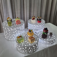 Support de décoration de mariage de haute qualité, en métal creux, émettant de la couleur, pour table de dessert, base de gâteau, circulaire, cylindrique, triangulaire