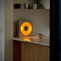 Lampu Dinding Modern Persegi dengan Bodi & Kap Lampu Aluminium Brushed, Lampu Dinding Dekoratif untuk Koridor Hotel, Dinding Latar Belakang Villa