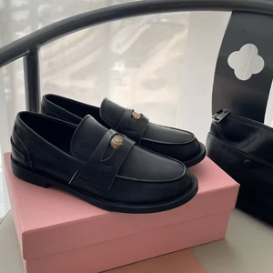 Miu Wholesale Mocassins en cuir décontractés pour hommes, légers et respirants, chaussures d'été avec semelle intérieure en caoutchouc rehaussante, style sexy - Product Image 5