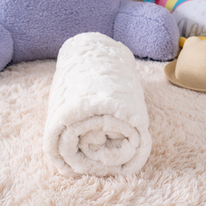 Manta de visón de conejo de piel sintética para bebé, manta de doble capa supersuave con estampado de estrellas blancas de marfil de lujo - Product Image 3