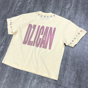 เสื้อยืดพิมพ์ลายกราฟิกใหม่ ผ้าฝ้ายทรงบ็อกซี่แบบครอป ผู้ผลิตเสื้อยืดแบบกำหนดเองได้ ตกแต่งด้วยคริสตัล เสื้อยืดเนื้อหนา - Product Image 2
