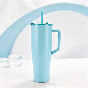 <span class=keywords><strong>Lot</strong></span> en gros <span class=keywords><strong>de</strong></span> gourdes isothermes en acier inoxydable pour cyclisme avec poignée et paille, gravées pour Noël - Product Image 5