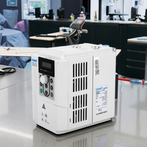 อินเวอร์เตอร์รุ่น NVF2G ซีรีส์ 30 กิโลวัตต์ AC380V สำหรับมอเตอร์สามเฟส ใช้กับเครื่องอัดอากาศ - Product Image 1