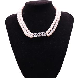 قلادة لؤلؤ نسائية متعددة الطبقات بتصميم أنيق مع حروف يونانية من مجتمع زيتا فاي بيتا - Product Image 2