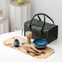 Set Matcha Minimalis Modern Gaya Jepang, Wadah Kulit Hijau Portabel, Mangkuk Matcha Keramik, Chasen, dan Stand