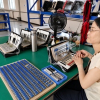 Accordéon professionnel portable 120 basses 41 touches, instrument de musique à clavier en bois avec sangles
