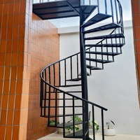 Escalier en spirale industriel préfabriqué en acier Anewson, durable et sécurisé pour entrepôt