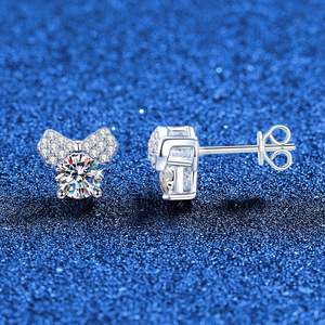 <span class=keywords><strong>Orecchini</strong></span> in <span class=keywords><strong>Argento</strong></span> S925 con Moissanite Taglio Rotondo 1ct VVS GRA, Gioielli Raffinati con Piccolo Fiocco <span class=keywords><strong>per</strong></span> Bambine - Product Image 2