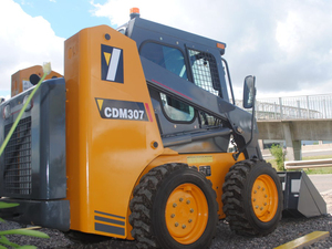 Chinese Lonking Supplier CDM307 CDM308 CDM312 High Quality Small Skid Steer Loader in Algeria - Product Image 4