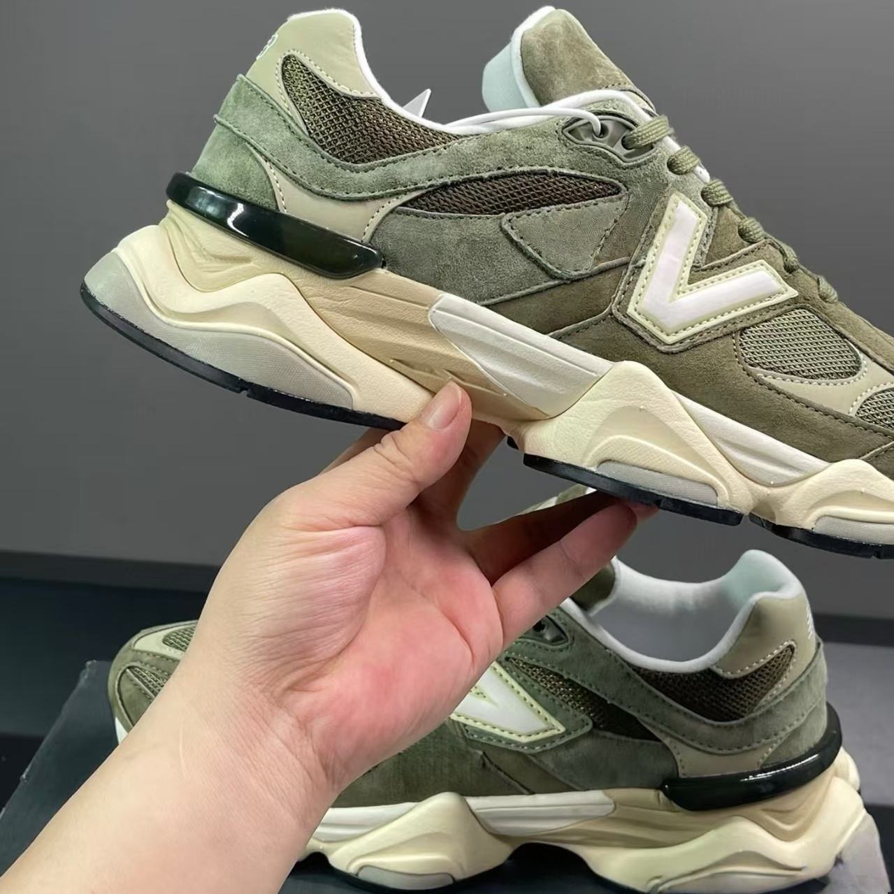 สีเขียว