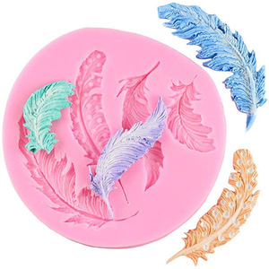 Feather Fondant Silicone Mold Round Pink Cake Decoration DIY Chocolate Leaf Mold 10.6x10.7x0.9cm - Product Image 2
