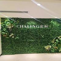 Panneaux muraux verticaux personnalisés de plantes artificielles de style jungle Nouveau design Mur d'herbe verte Décoration intérieure