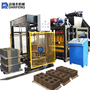 Machine automatique de fabrication de briques creuses QT4-25 à commande PLC avec pompe moteur et technologie de vibration pour une production écologique et durable - Product Image 1