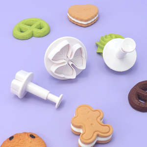 3 moules à fleurs artificielles en forme de trèfle porte-bonheur, moule à gâteau, modèle THM035, emballage OPP, stock direct usine - Product Image 1