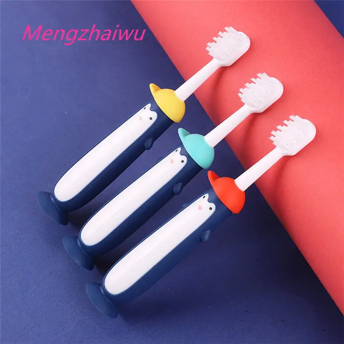 Productos de belleza para el cuidado personal de los niños, higiene oral, herramientas de estilo pingüino de dibujos animados, cepillo de dientes de piel suave con regalo