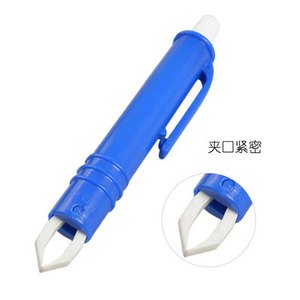 ปากกากำจัดเห็บหมัดสำหรับสัตว์เลี้ยง สีแดงและสีน้ำเงิน ทำจากพลาสติก สำหรับดูแลและตกแต่งเล็บสุนัข - Product Image 4