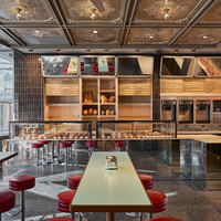 Vitrine de boulangerie moderne - Bois et acrylique avec éclairage LED, alliant style industriel et rustique. Boulangeries et Cafés Artisanaux de Qualité Supérieure Fabriqués en Usine
