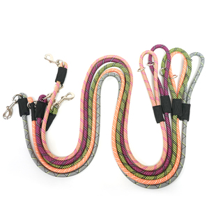 Lujosa correa de cuero para perros con relleno suave Bungee Jumping, correa redonda reflectante de nailon duradero para perros y Mascotas - Product Image 1