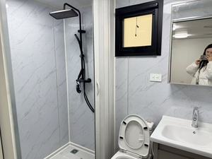 บ้านเคลื่อนที่หรูหราแบบเคบิน บ้านพ่วงขนาดเล็ก บ้านคอนเทนเนอร์บนล้อ - Product Image 4