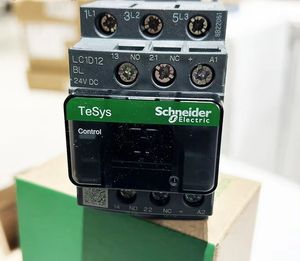อินเวอร์เตอร์แปลงความถี่ 11KW 23.8A 380V 480V ACS180-04N-15A0-4 สำหรับระบบ AC-DC - Product Image 1
