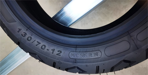 <span class=keywords><strong>Pneu</strong></span> de <span class=keywords><strong>moto</strong></span>/scooter Jiuyue 130/70-12, <span class=keywords><strong>pneu</strong></span> de <span class=keywords><strong>moto</strong></span> 12 pouces JY-961, pneus larges résistants à l'usure pour <span class=keywords><strong>moto</strong></span> électrique, bon prix - Product Image 5