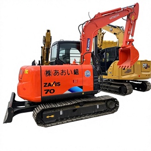 Miniexcavadora Hitachi ZX70 Usada de 7 Toneladas, Original de Japón, Compacta, con Cuchilla Topadora, en Stock en Shanghái - Product Image 1