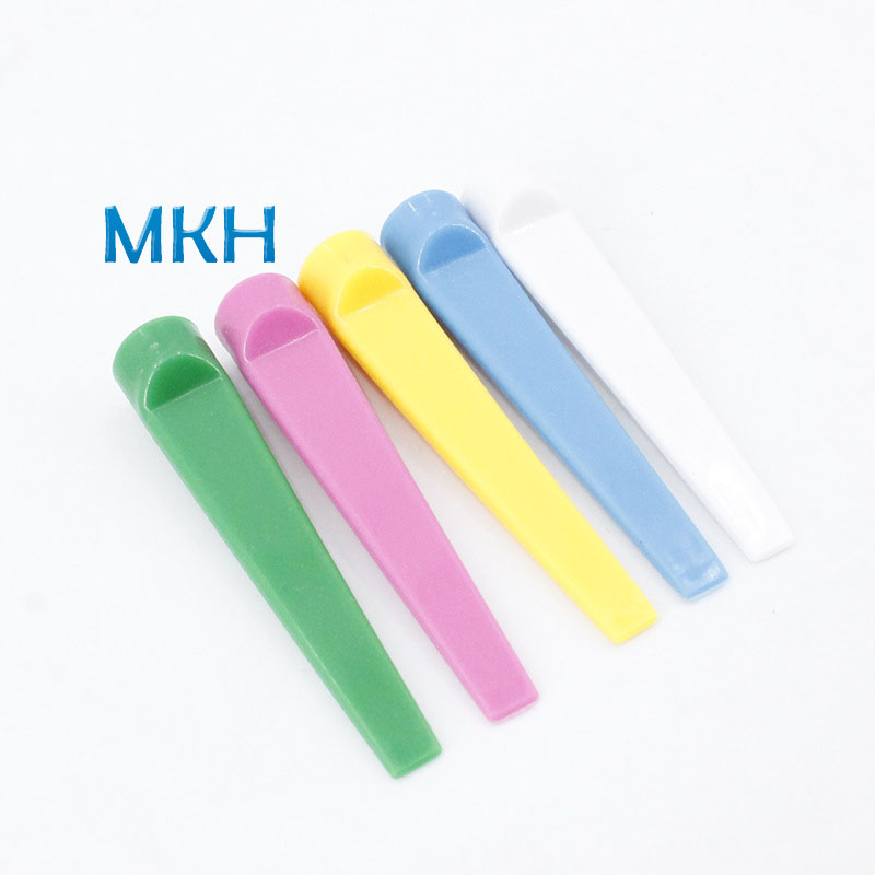 Пластиковые футболки для гольфа разных цветов