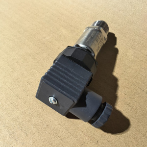 คอนโทรลเลอร์ QBE2003-P4 ใหม่เอี่ยม เซ็นเซอร์ก๊าซสแตนเลส DC0...10V 0...4bar พร้อมบริการสนับสนุนทางเทคนิคจากผู้ผลิต - Product Image 4