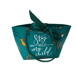 Personalized Eco-Friendly Luxury Paper Gift Bags with Ribbon Handle for Wedding Kid Gifts & Candy-Craft Packaging